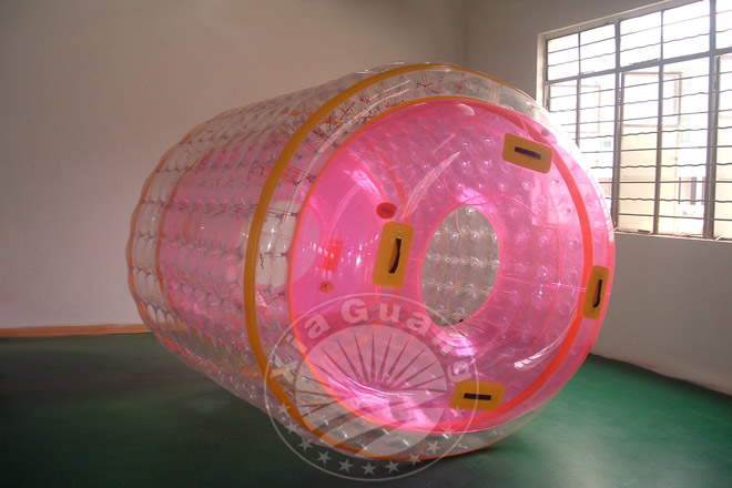 华南热作学院粉色水上滚筒
